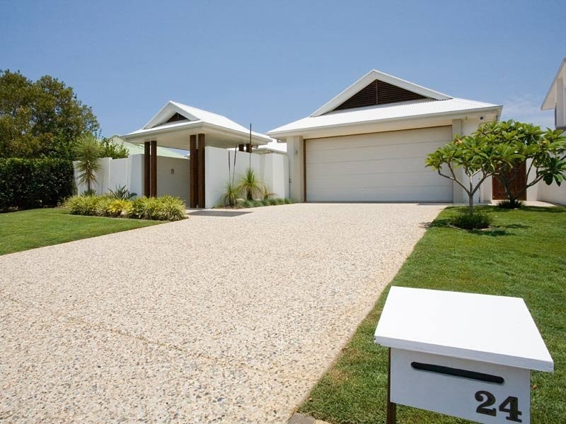 24 Masthead Quay, Noosa Waters QLD 4566