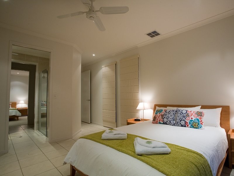 24 Masthead Quay, Noosa Waters QLD 4566