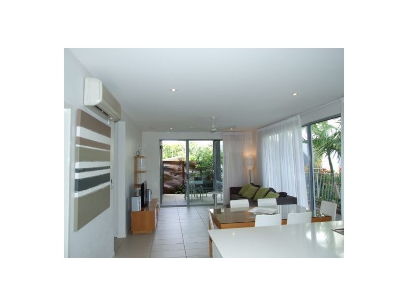 2/18 Howard St, Noosaville QLD 4566