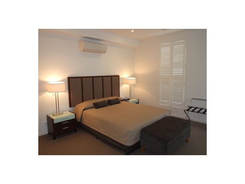 2/18 Howard St, Noosaville QLD 4566