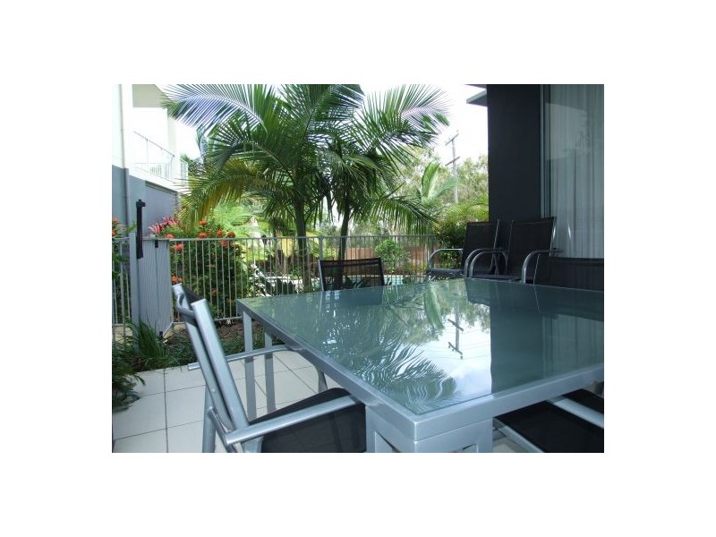 2/18 Howard St, Noosaville QLD 4566