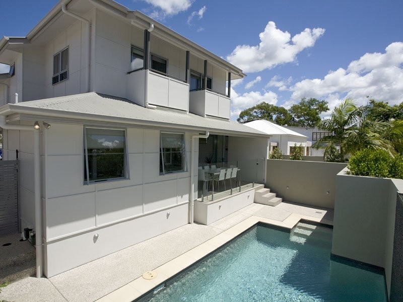 1/24 Elizabeth Street, Noosaville QLD 4566