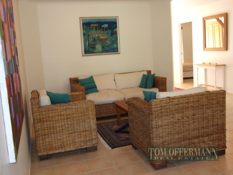 16 Moonbeam Crescent, Castaways Beach QLD 4567