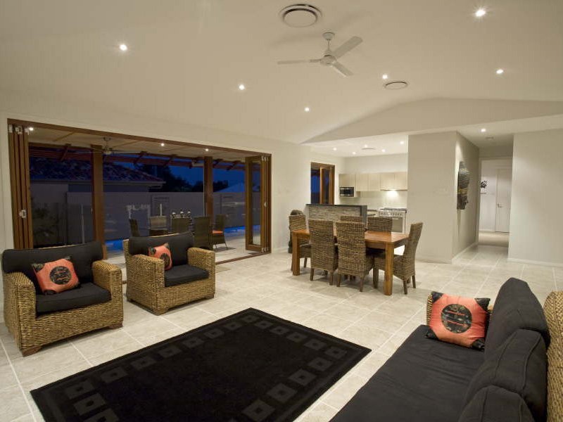 51 Regatta Cct, Noosaville QLD 4566