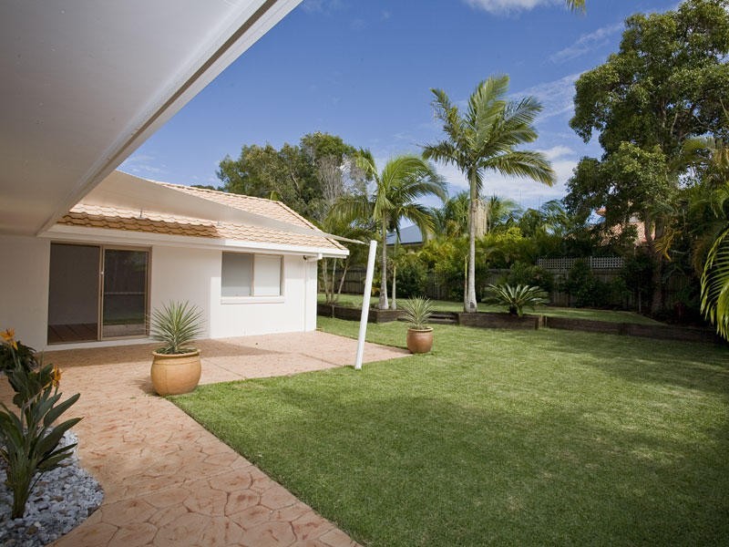 24a Seacove Court, Noosa Waters QLD 4566