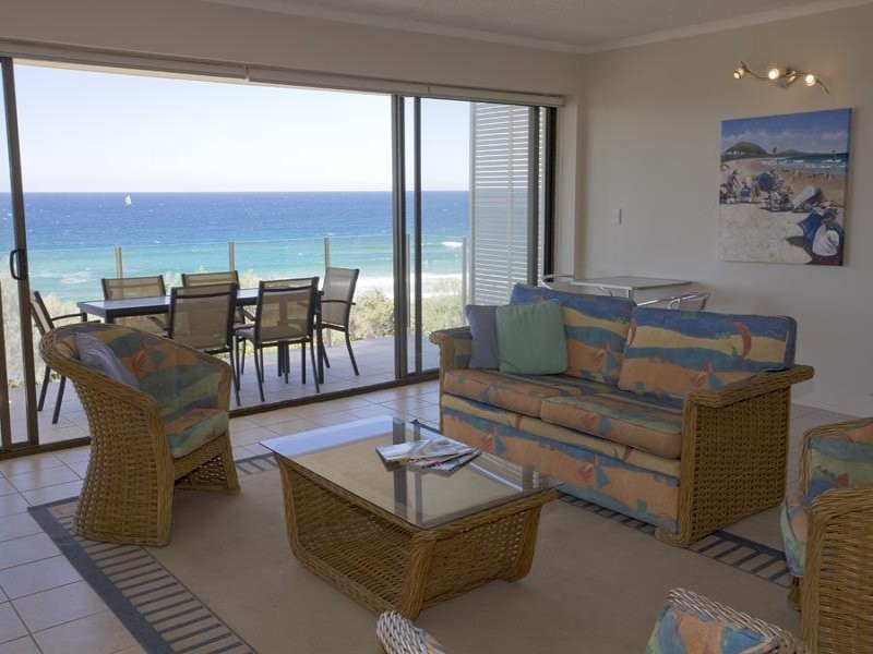 4/5 Tingira Crescent, Sunrise Beach QLD 4567