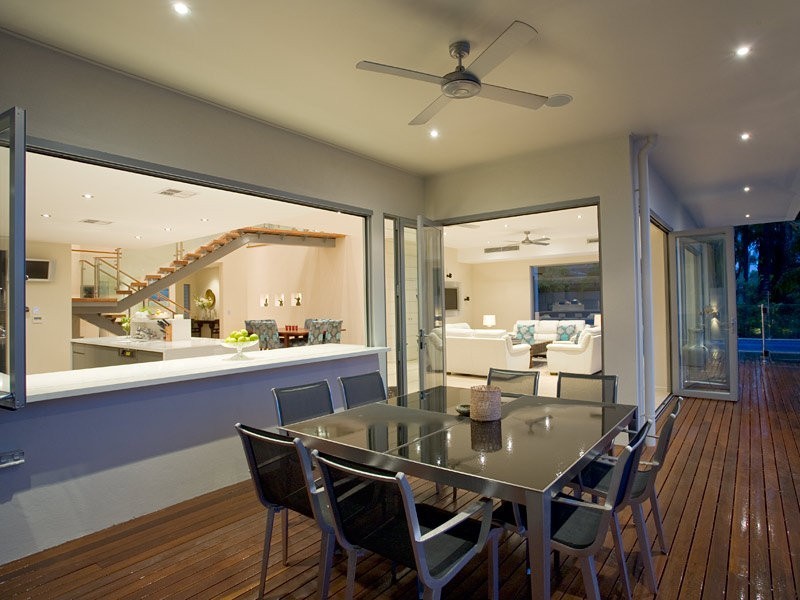 18 Mossman Court, Noosa Heads QLD 4567