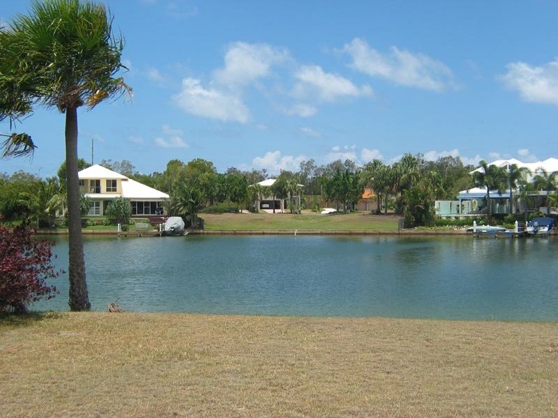 44 Masthead Quay, Noosa Waters QLD 4566