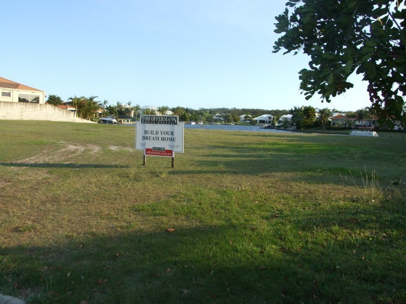 13 Seahorse Place, Noosa Waters QLD 4566