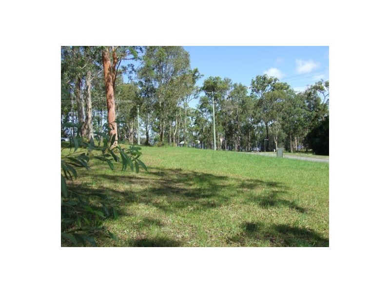 1 Lake Weyba Drive, Doonan QLD 4562