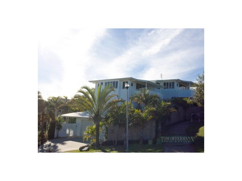 2 Driftwood Drive, Castaways Beach QLD 4567