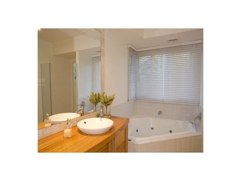 2 Driftwood Drive, Castaways Beach QLD 4567