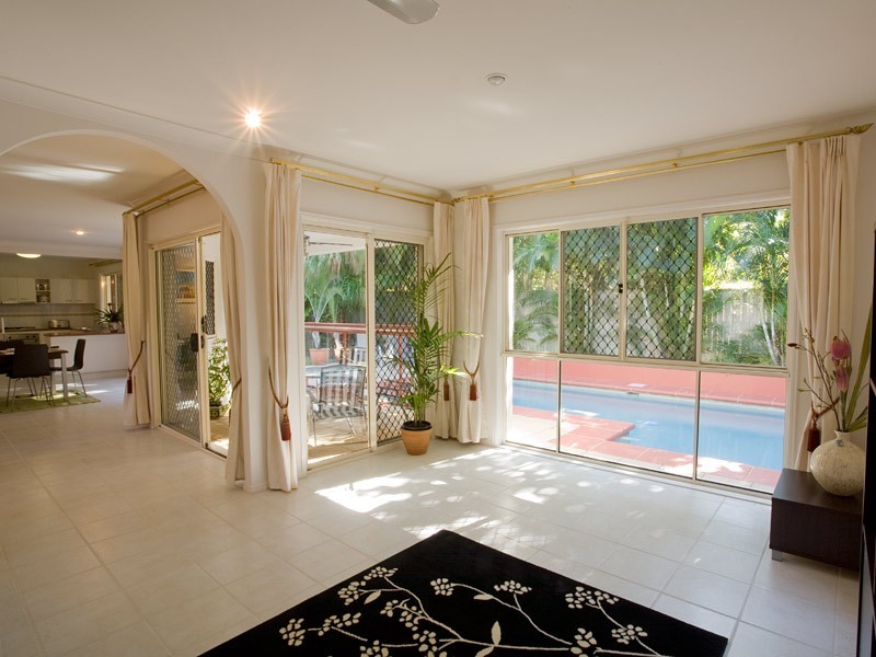 12 Headland Drive, Noosa Waters QLD 4566