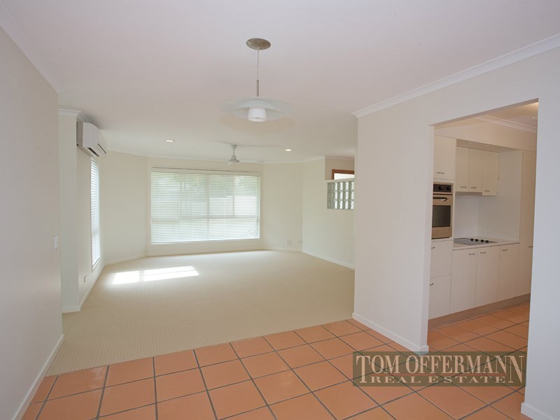 24 Seacove Court, Noosa Waters QLD 4566
