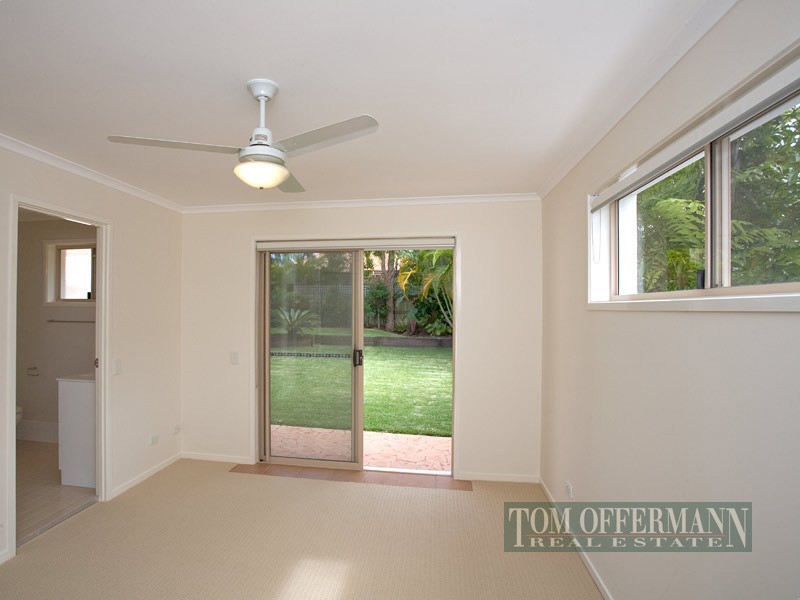 24 Seacove Court, Noosa Waters QLD 4566