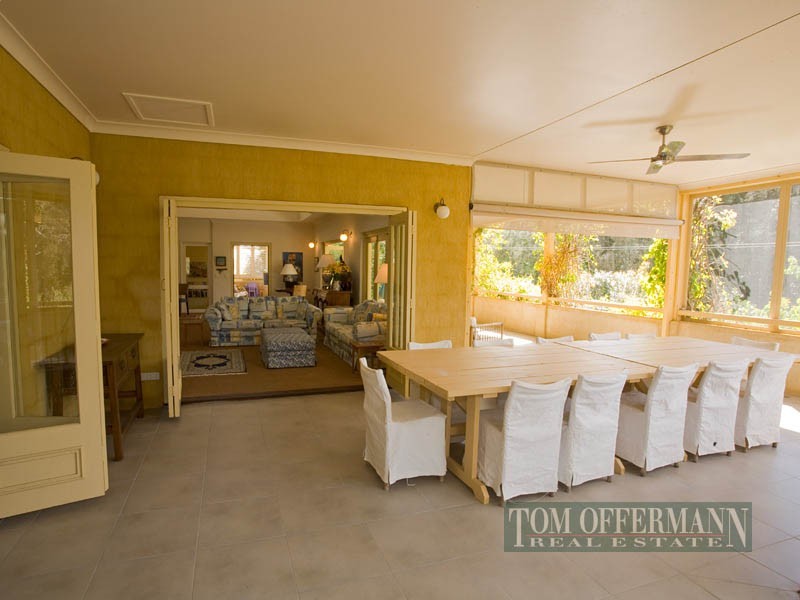 185 Lake Weyba Drive, Noosaville QLD 4566