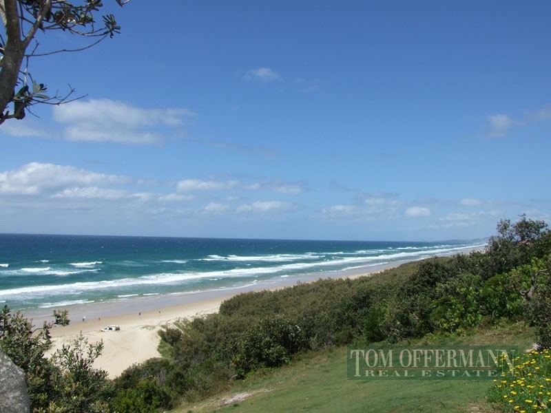 27 Tingira Cresent, Sunrise Beach QLD 4567