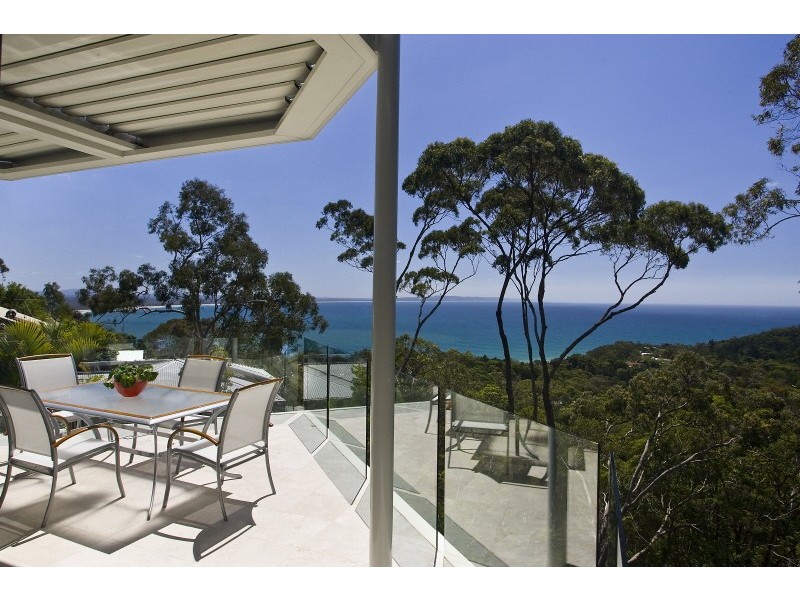 27 Bay View Road, Noosa Heads QLD 4567