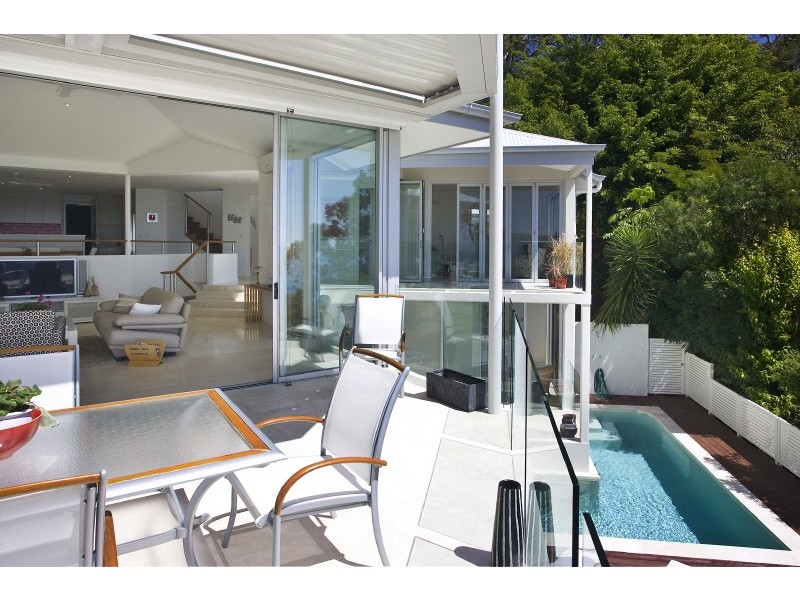 27 Bay View Road, Noosa Heads QLD 4567