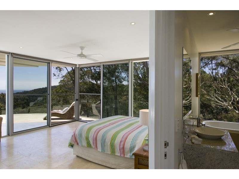 27 Bay View Road, Noosa Heads QLD 4567