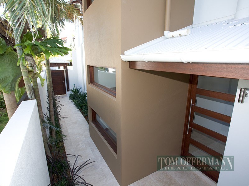 2/14 Edward St, Noosaville QLD 4566