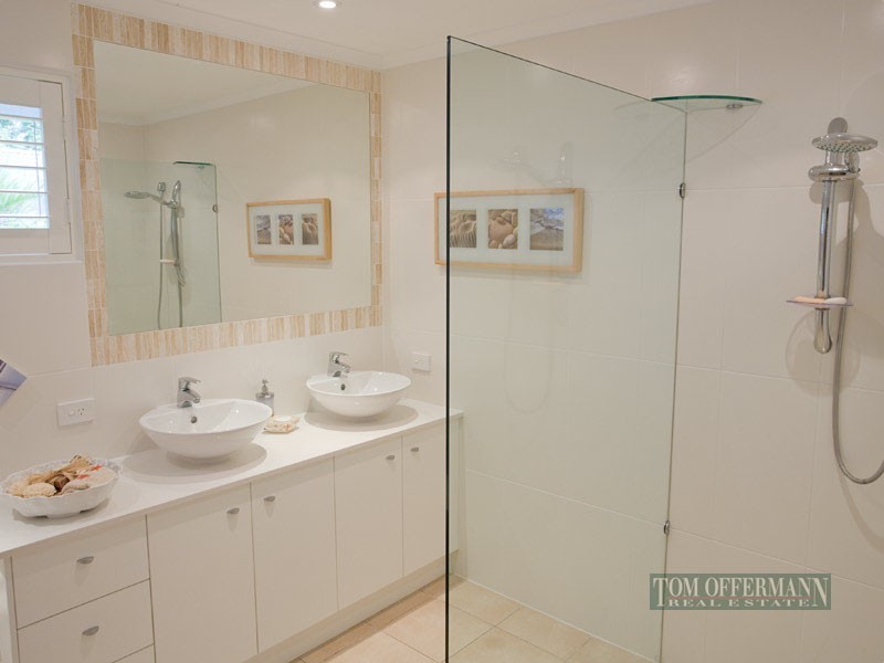 1 Stardust Court, Sunrise Beach QLD 4567