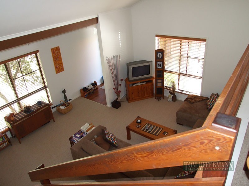 8 Orcades St, Sunrise Beach QLD 4567
