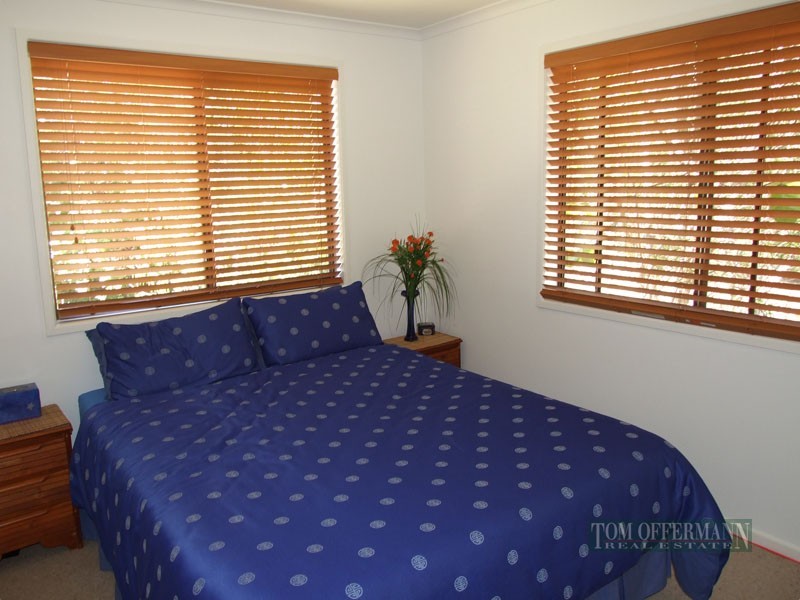 8 Orcades St, Sunrise Beach QLD 4567