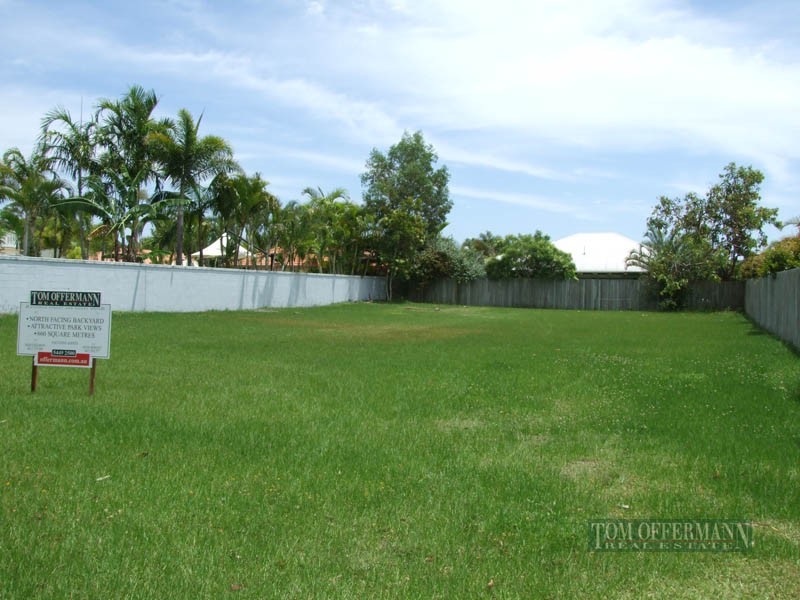 12 Shipyard Cct, Noosa Waters QLD 4566