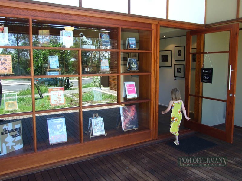 8-10 Nannygai St, Noosaville QLD 4566