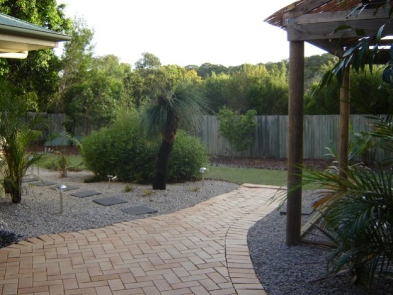 6 Hillside Court, Sunrise Beach QLD 4567