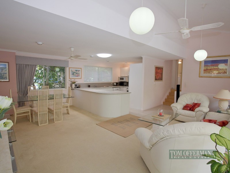 64 Bryan St, Sunshine Beach QLD 4567