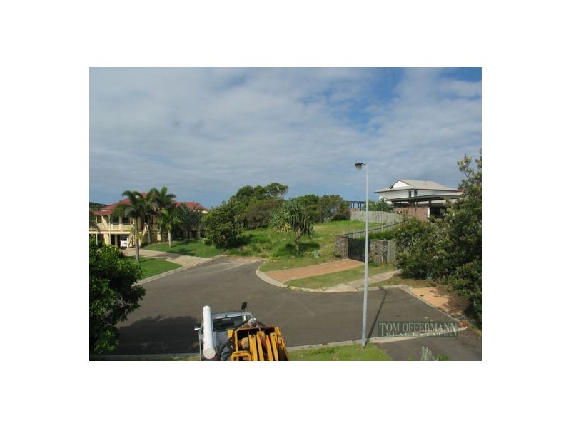 12 Liberty Place, Sunrise Beach QLD 4567