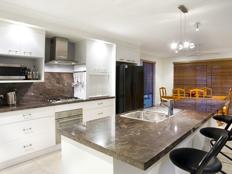 1 Pebble Court, Peregian Springs QLD 4573