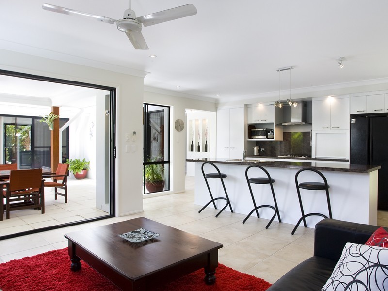 1 Pebble Court, Peregian Springs QLD 4573