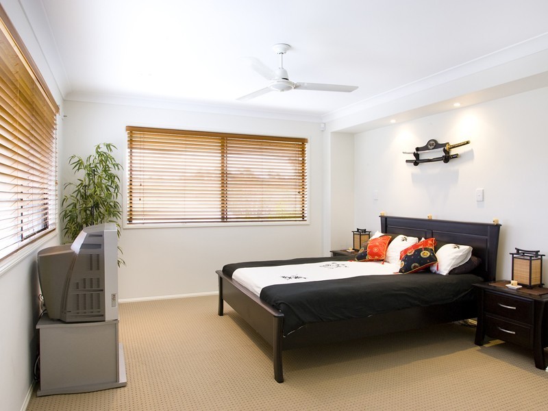 1 Pebble Court, Peregian Springs QLD 4573