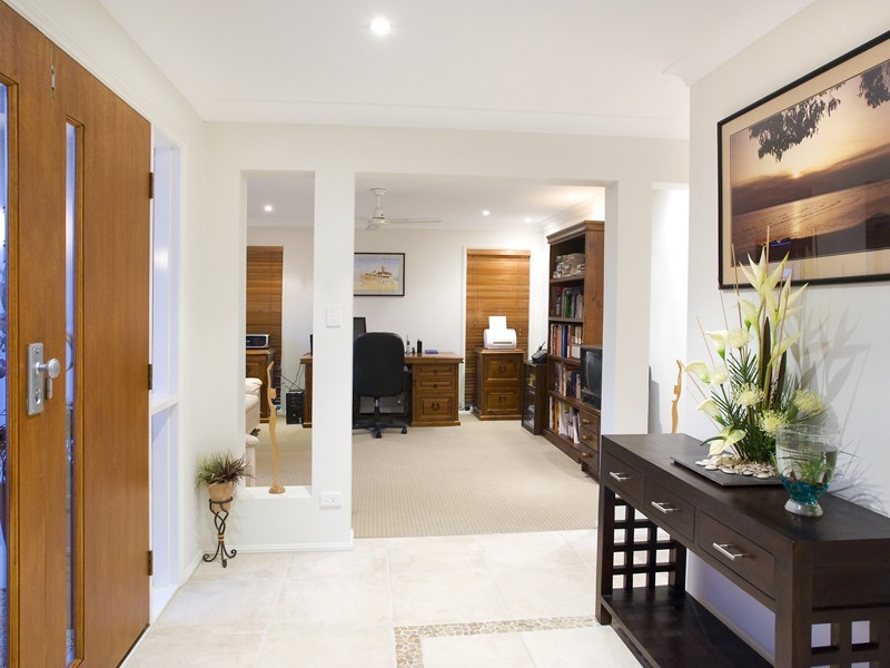 1 Pebble Court, Peregian Springs QLD 4573