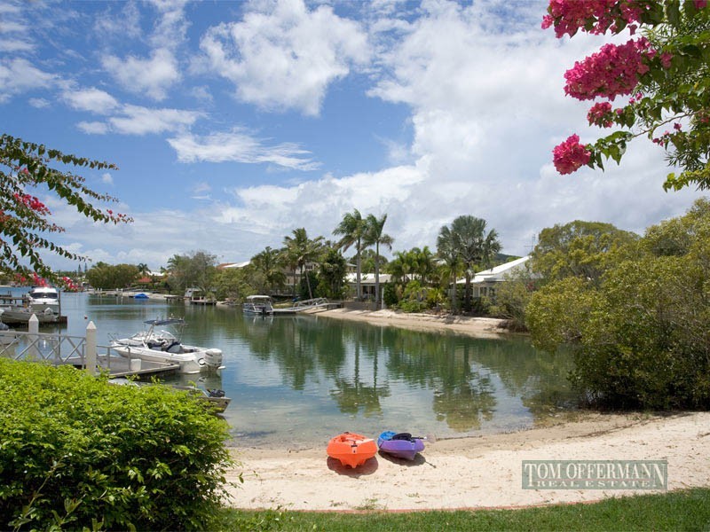 7 Dolphin Cres, Noosaville QLD 4566