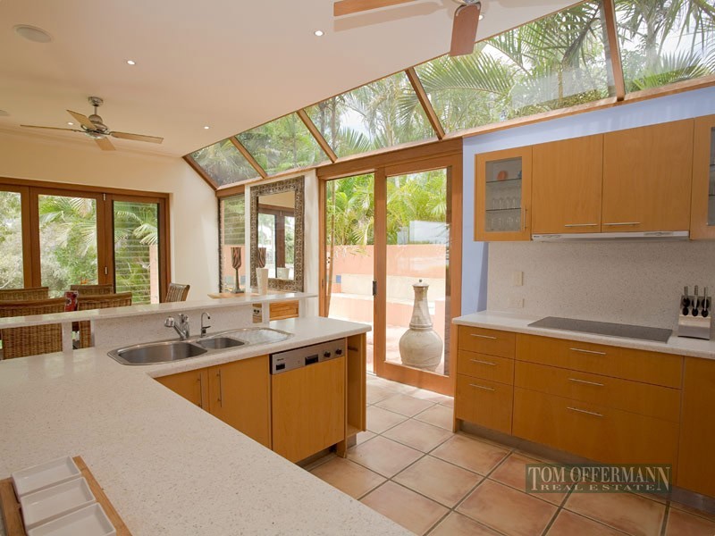 7 Dolphin Cres, Noosaville QLD 4566