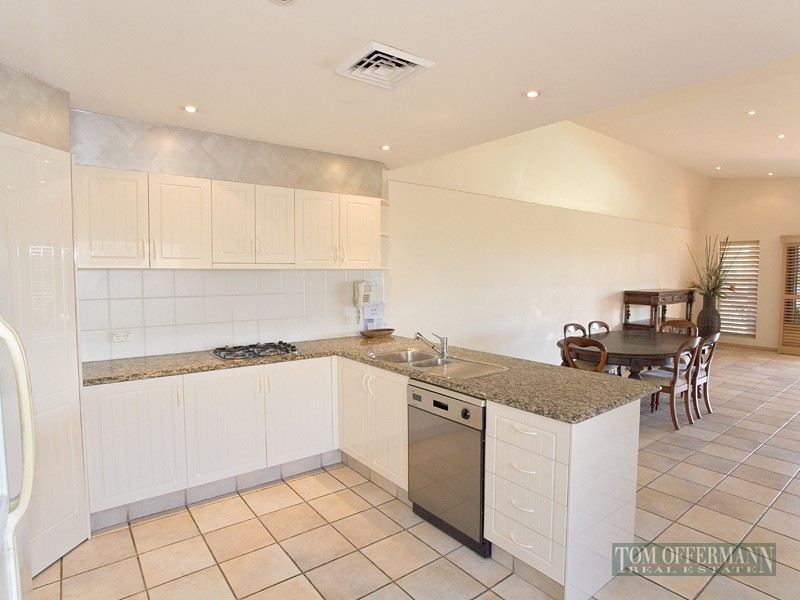 15/2 Blakesley St, Tewantin QLD 4565