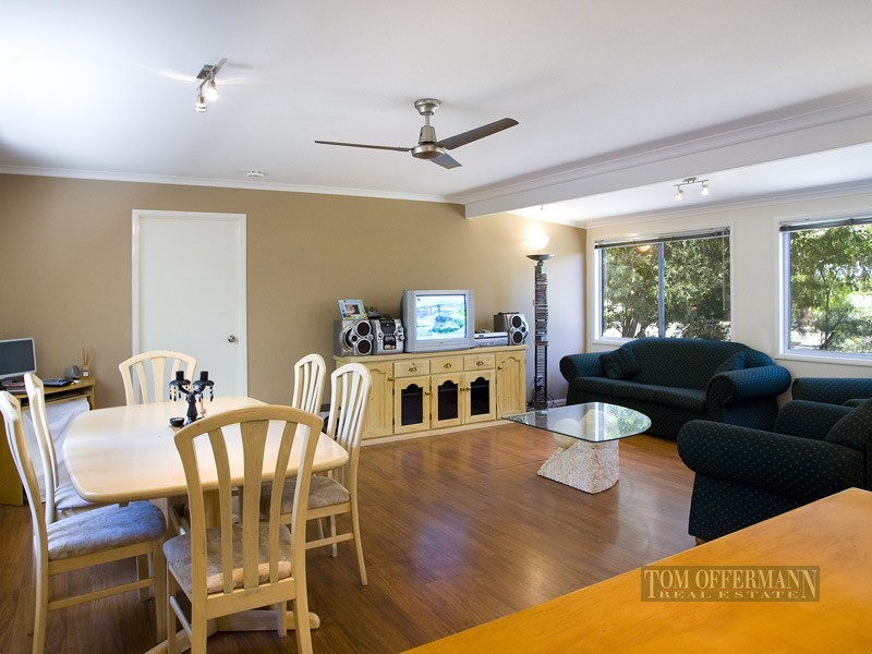 26 Dayspring St, Sunrise Beach QLD 4567