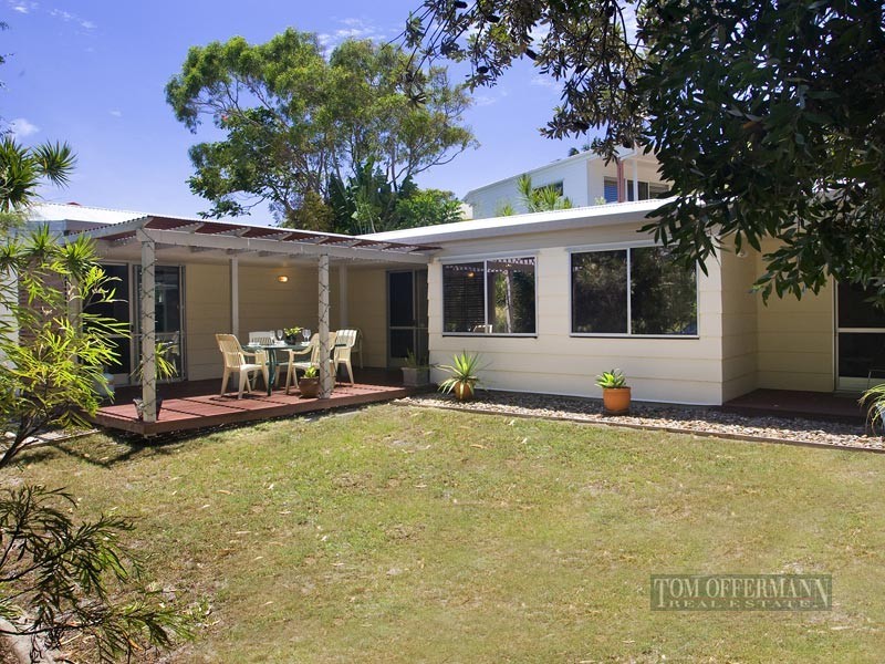 26 Dayspring St, Sunrise Beach QLD 4567