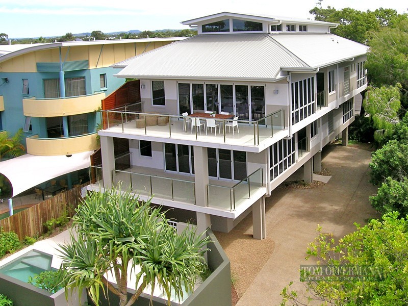 1/15 Albert St, Noosaville QLD 4566