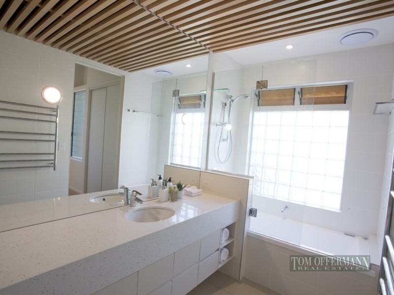 1/15 Albert St, Noosaville QLD 4566