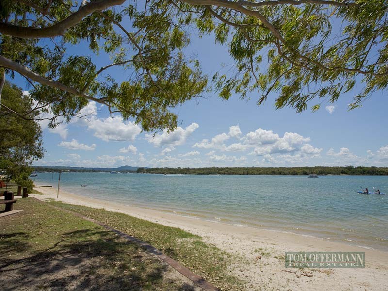 2/277 Gympie Terrace, Noosaville QLD 4566