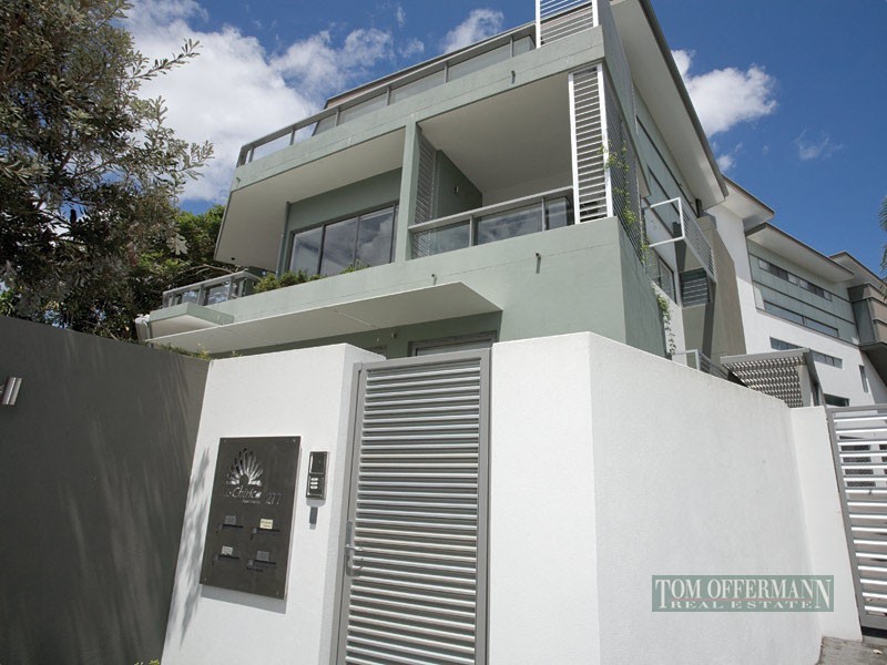 2/277 Gympie Terrace, Noosaville QLD 4566