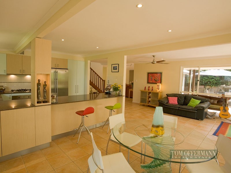 12 Captains Court, Sunrise Beach QLD 4567