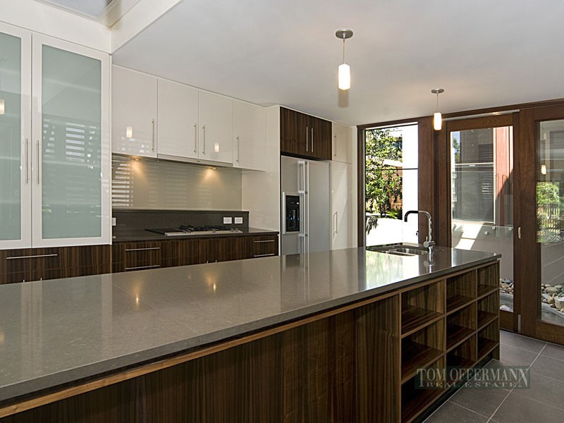 9 Wild Apple Court, Noosa Heads QLD 4567