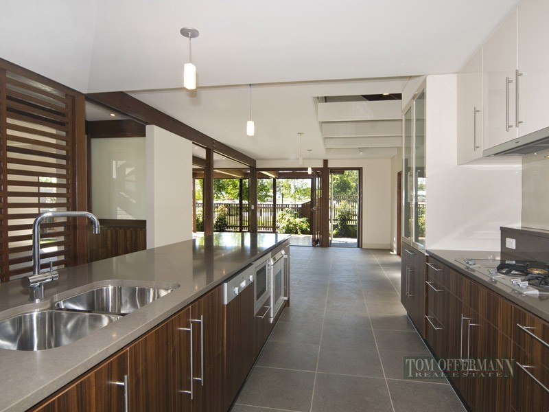 9 Wild Apple Court, Noosa Heads QLD 4567
