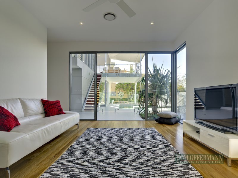 4 Edward St, Noosaville QLD 4566